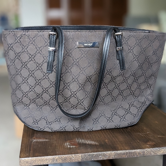 Nine West Gray and Black Tote with Removable Wallet - Picture 8 of 10